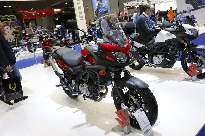 Suzuki na sajmu  EICMA 2014