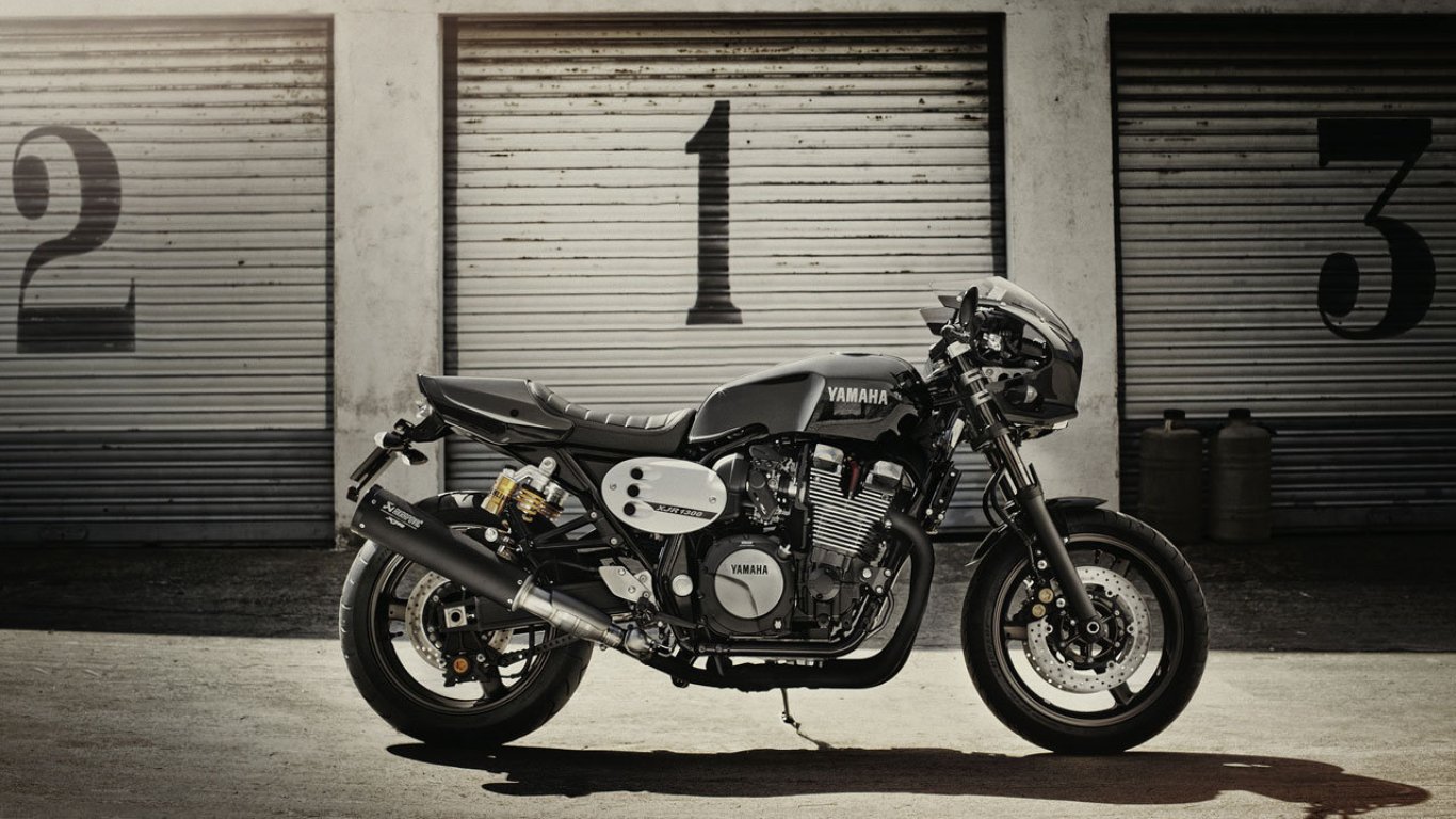 Yamaha XJR1300