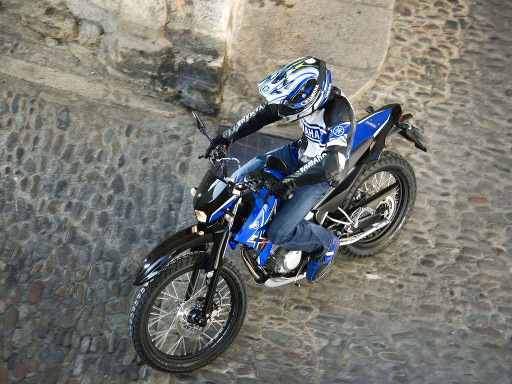 Yamaha XT125R