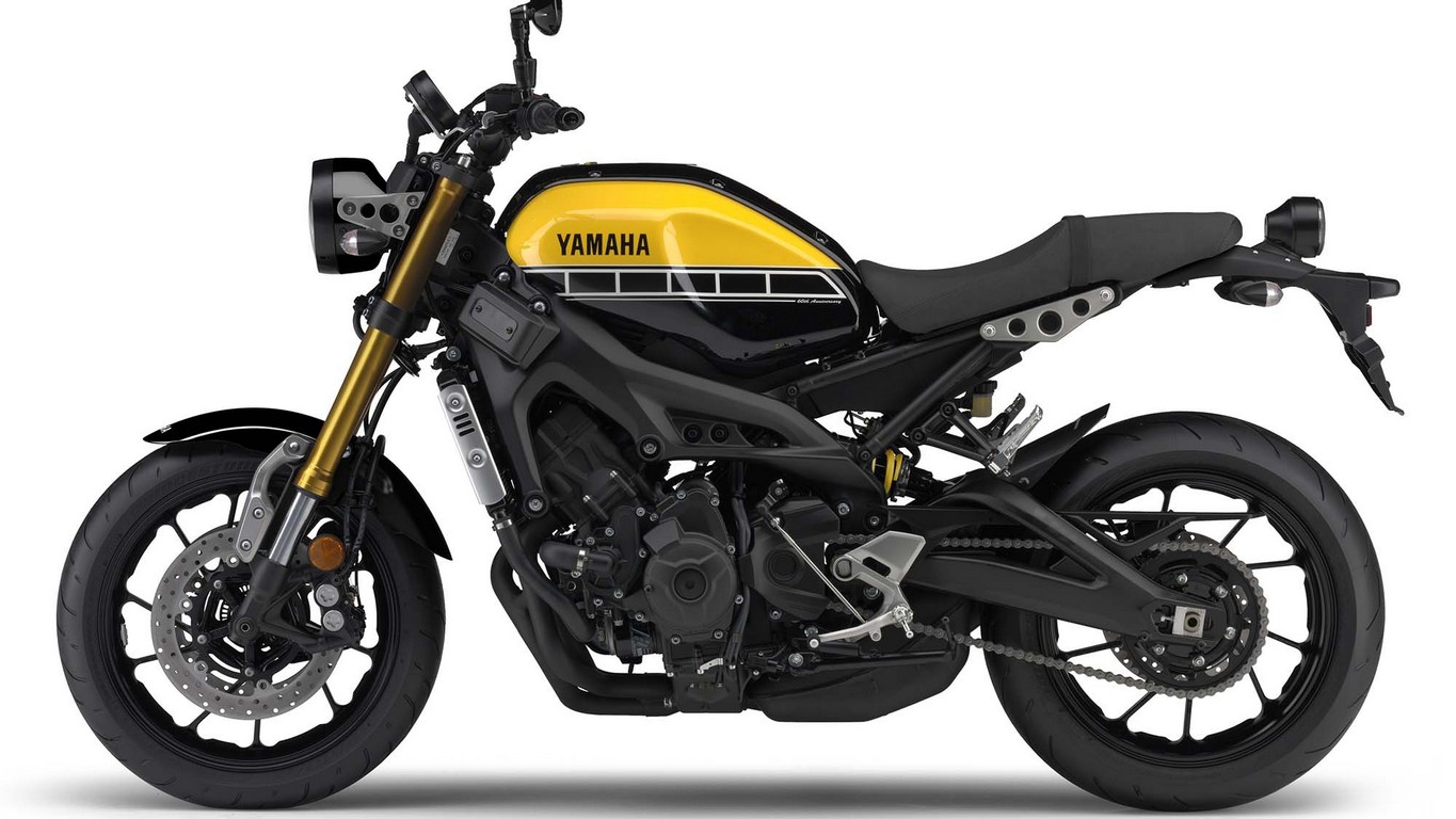 Yamaha XSR900