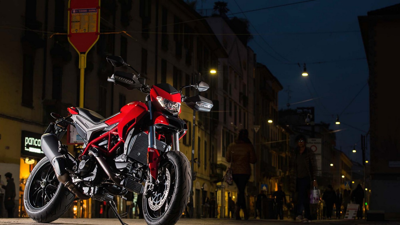 Ducati Hypermotard 939