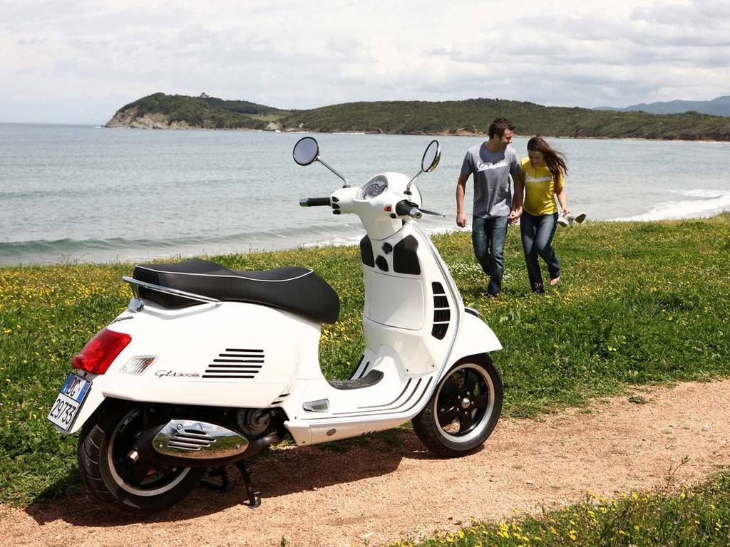 Vespa GTS Super