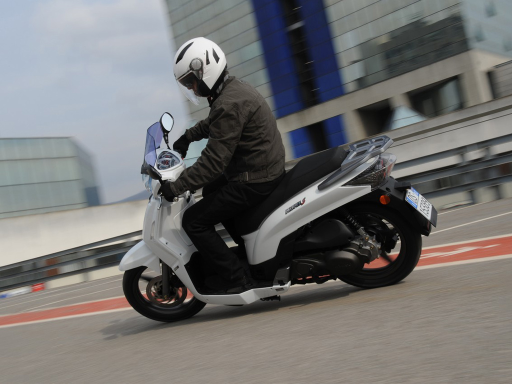 Kymco People S