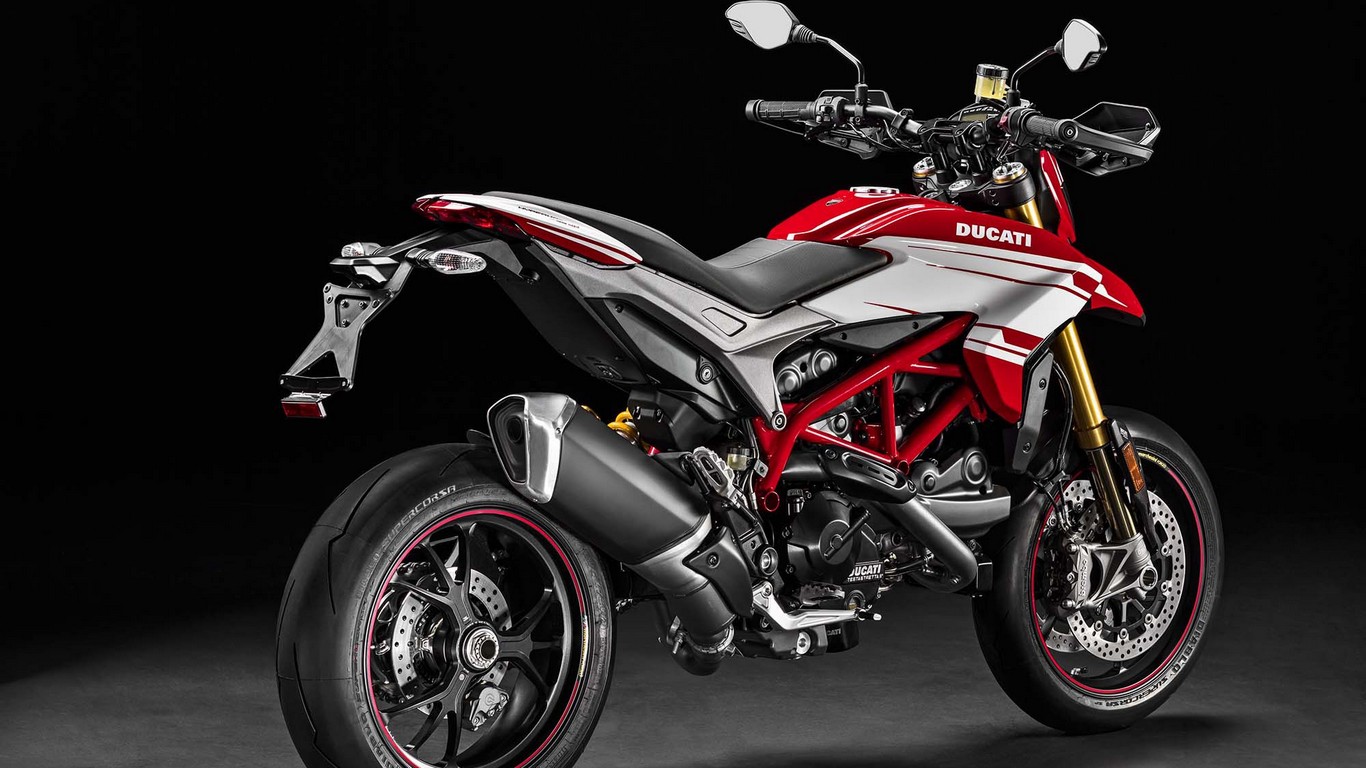 Ducati Hypermotard 939