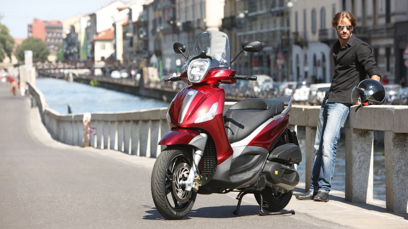 Beverly Sport Touring