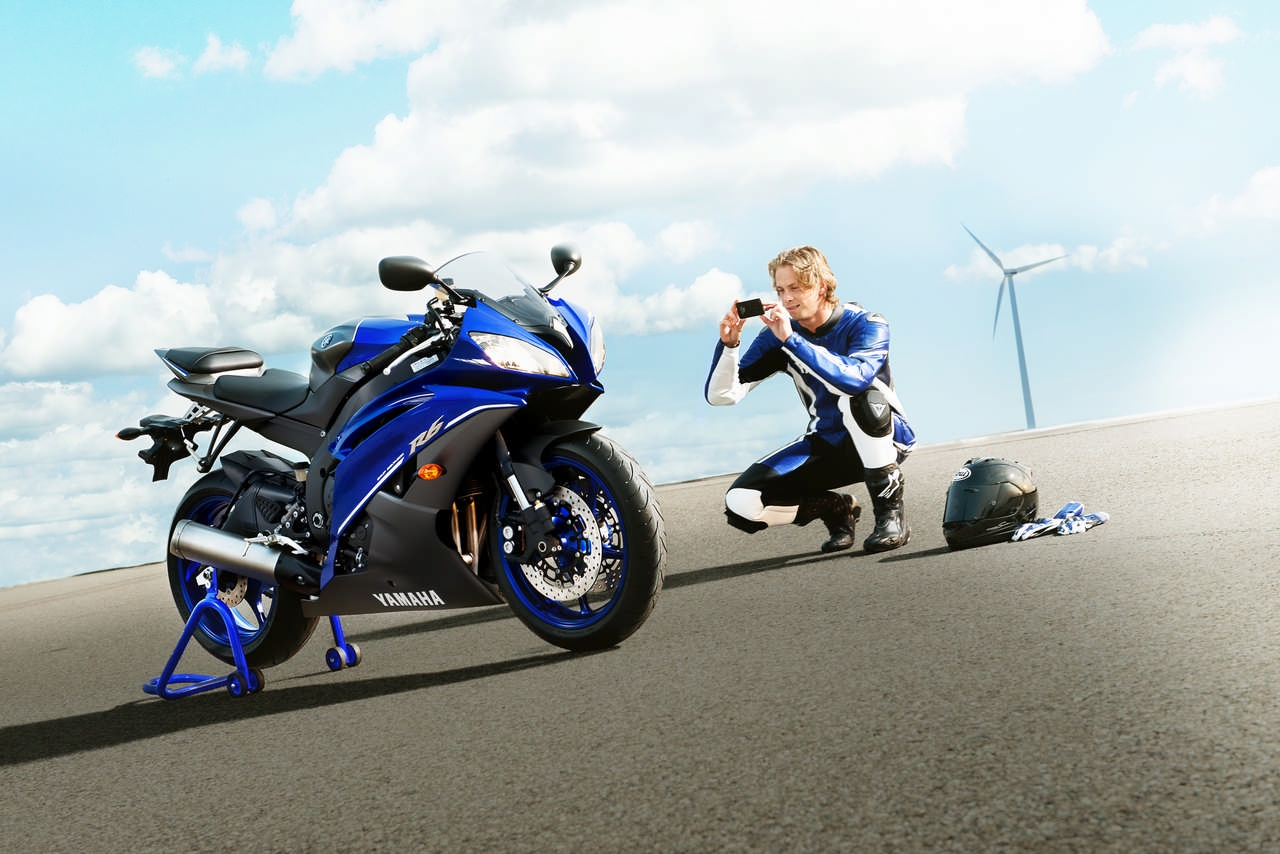 Yamaha Race Blu Series