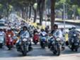 Vespa proslavila 80 godina uz spektakularnu paradu u Rimu