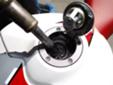 Treba li motociklisti da silaze sa motocikla prilikom točenja goriva?