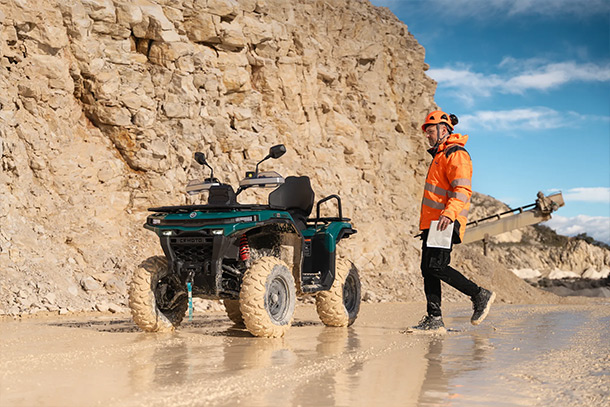CFMOTO_CFORCE-C4_Touring-