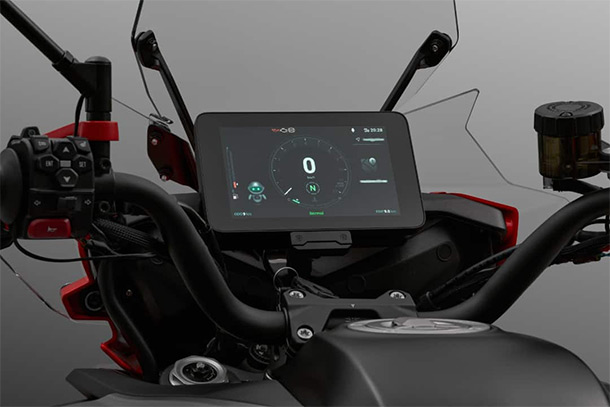 QJMOTOR-SRT-900-SX