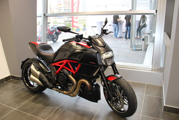 Diavel Carbon beograd